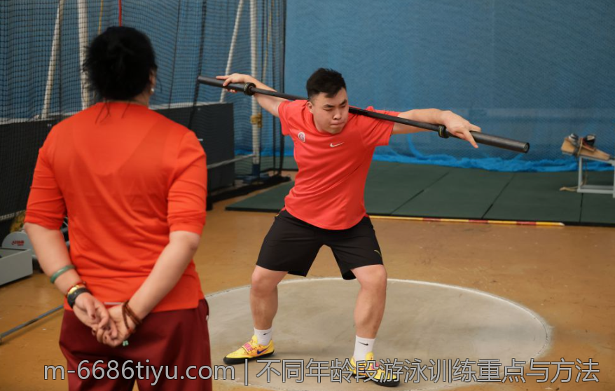 不同年龄段游泳训练重点与方法