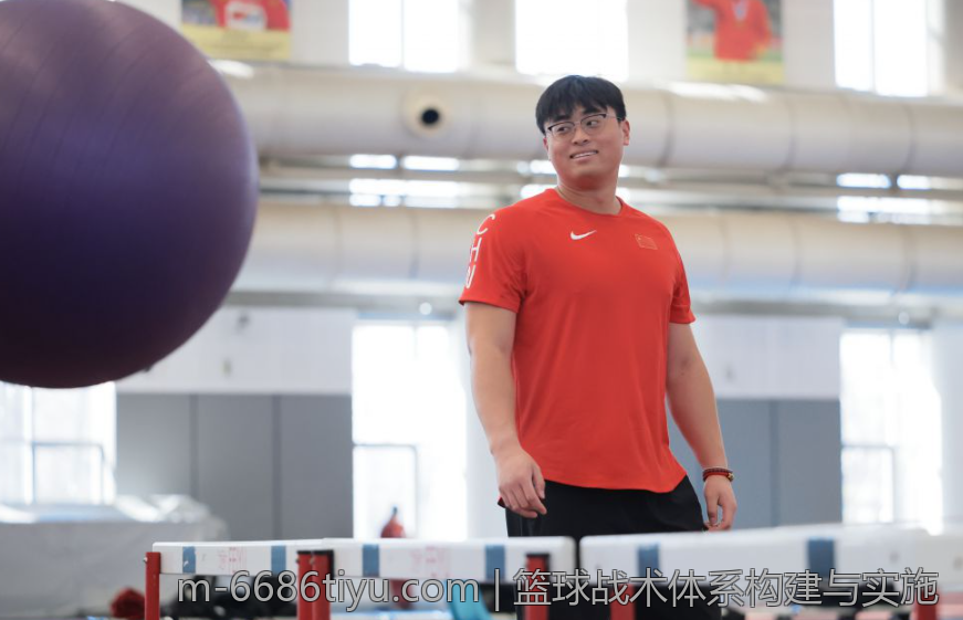 篮球战术体系构建与实施